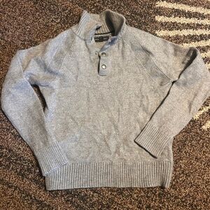 Banana Republic Light Gray Sweater